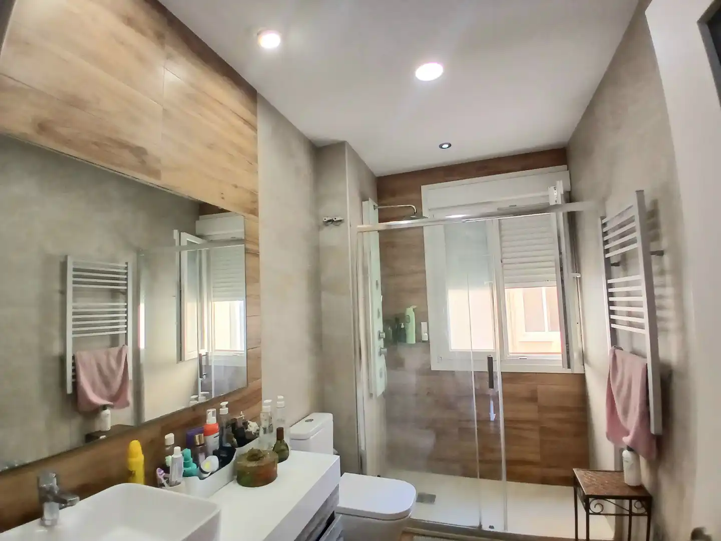 Baño de Piso en venta en Almería con Aire acondicionado, Trastero y Amueblado