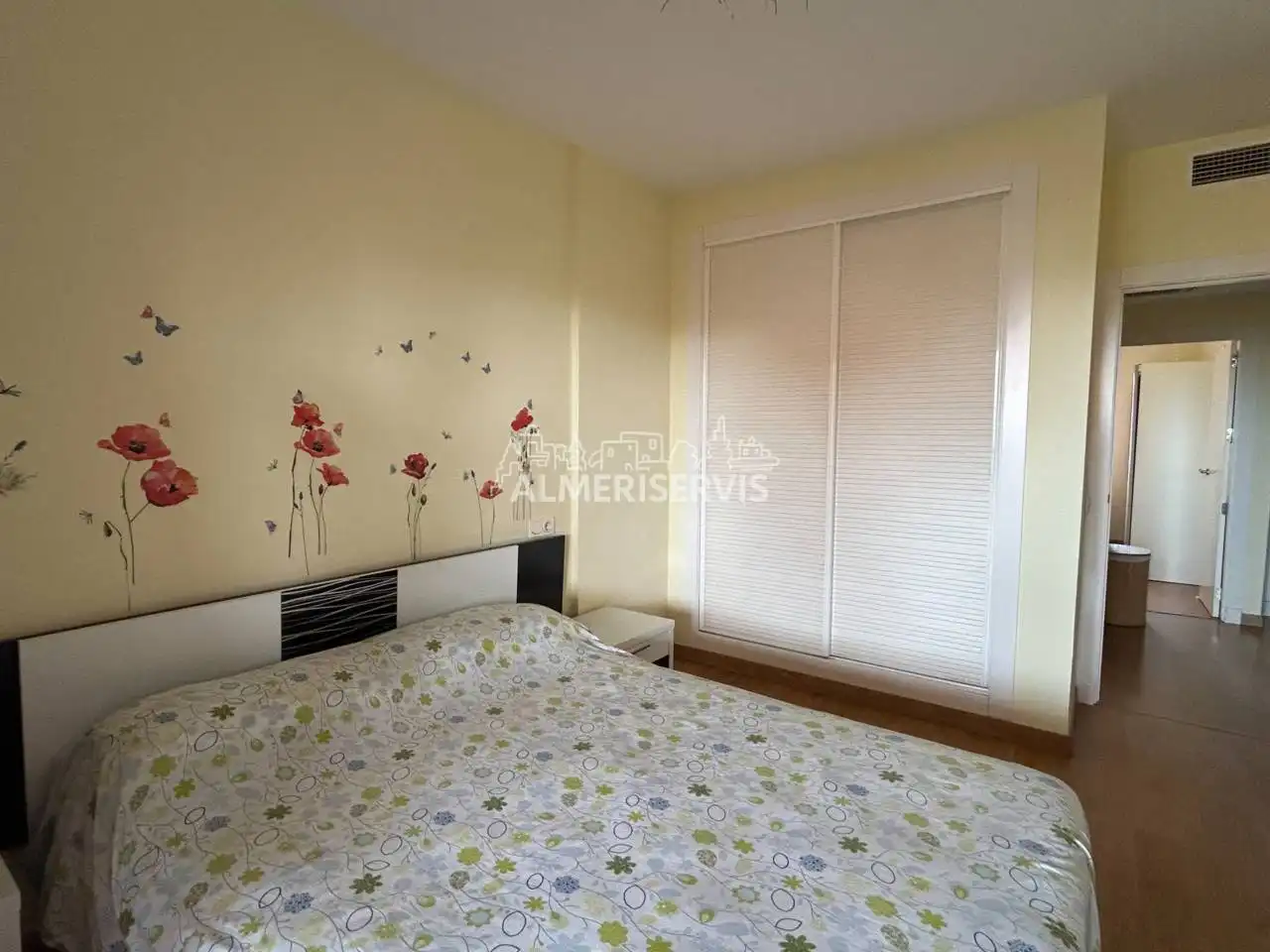 Habitación de Piso de alquiler en El Ejido con Terraza, Amueblado y Piscina comunitaria