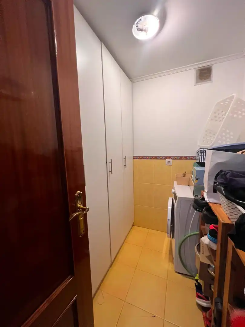 Baño de Piso en venta en Guriezo con Calefacción, Terraza y Trastero
