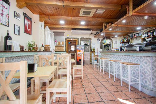 Local comercial en Venta en Parque Alcosa