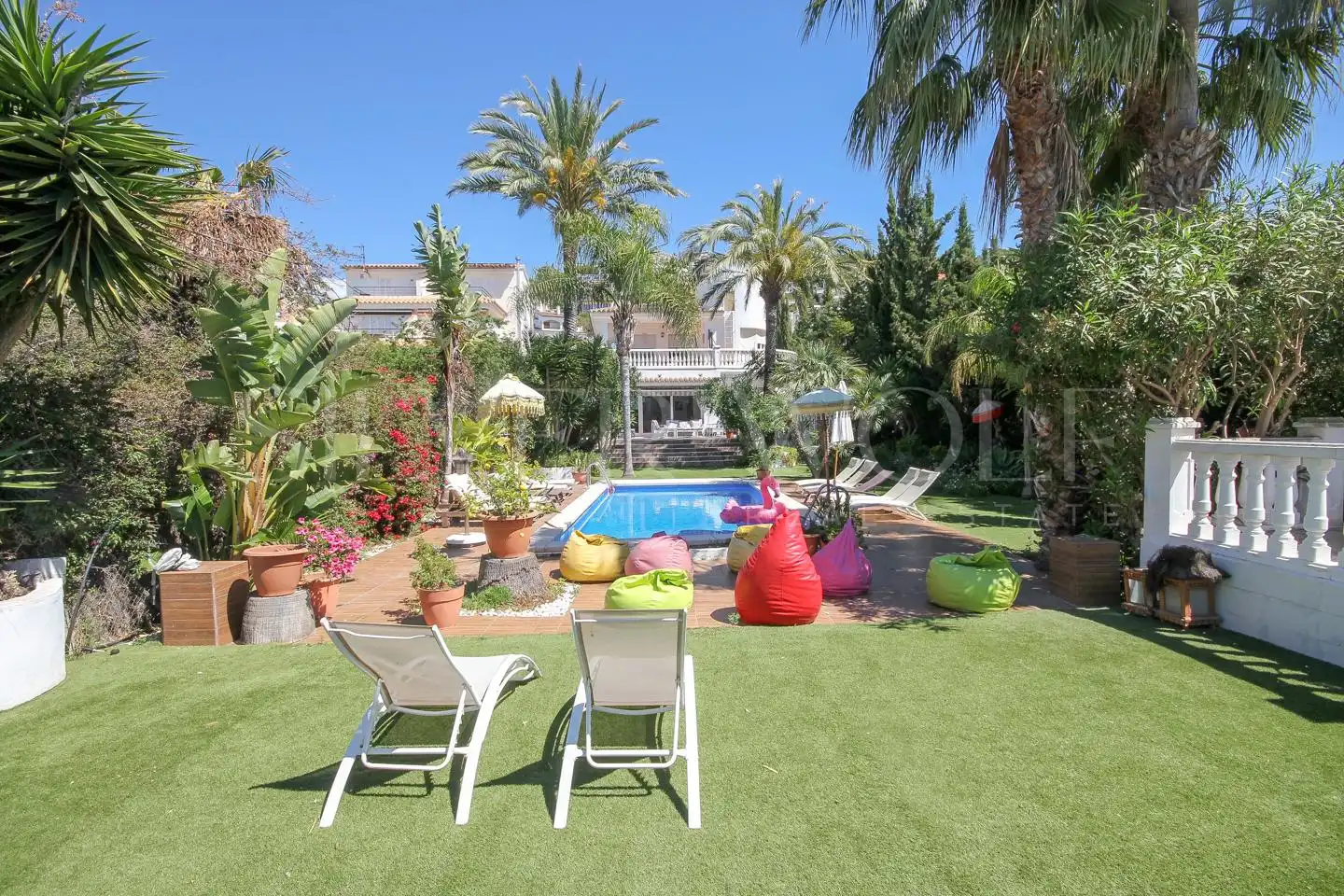 House with pool for sale in calle de la Sardana, imagen 3