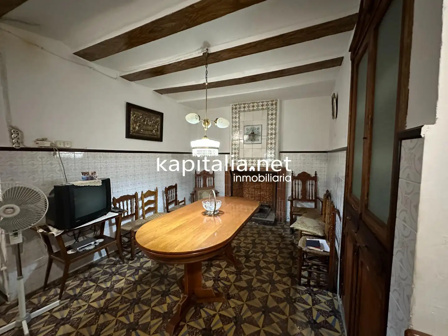 Casa rústica amb terrassa en venda a El Palomar, imagen 3