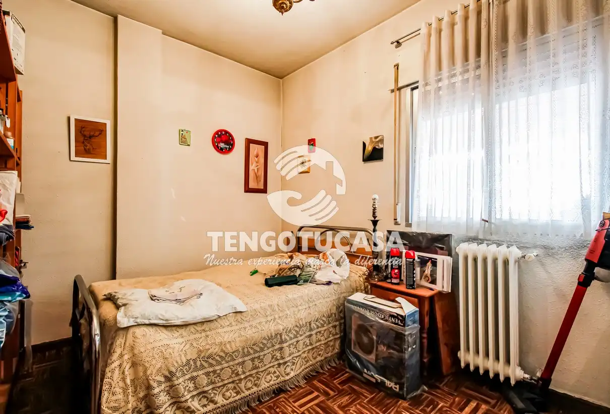 Bedroom of Flat for sale in Madrid  with Terrace and Furnished