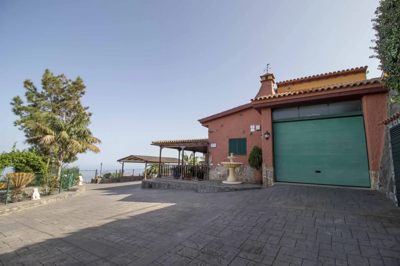 Vista exterior de Casa o chalet en venta en Los Realejos con Jardín privado, Terraza y Trastero