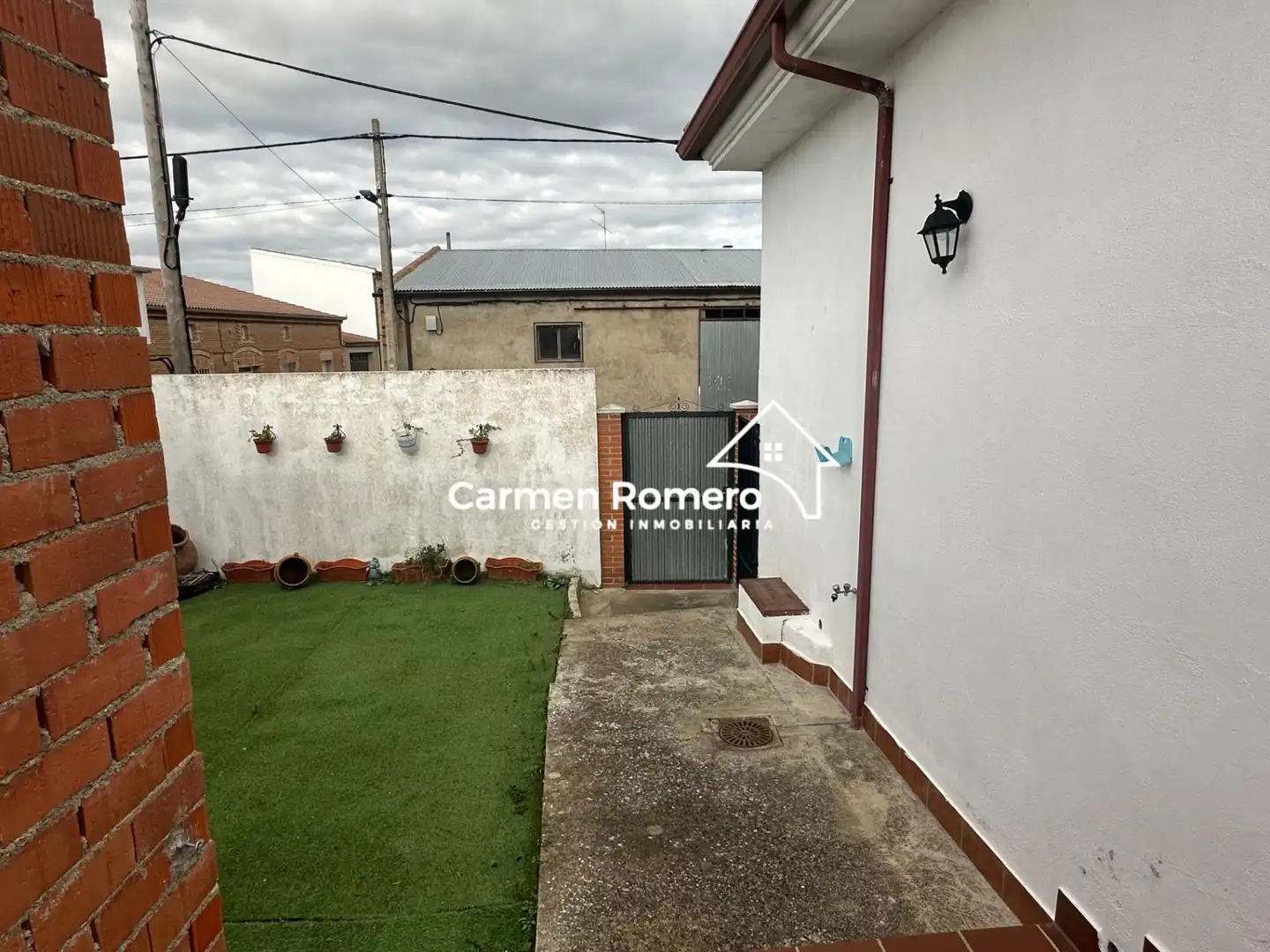 Jardí de Casa o xalet en venda en Poveda de las Cintas amb Calefacció, Jardí privat i Terrassa