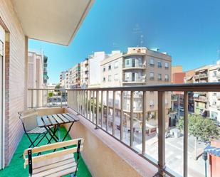 Terrassa de Apartament per a compartir en Elche / Elx amb Balcó