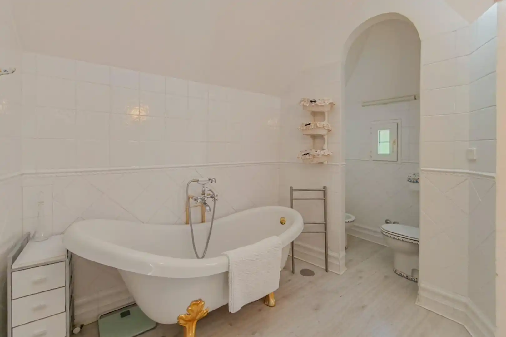 Badezimmer von Haus oder Chalet zum Verkauf in Torrelodones mit Heizung, Privatgarten und Terrasse