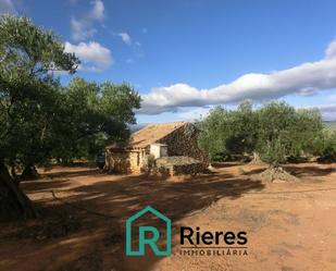 Country house for sale in Tivenys