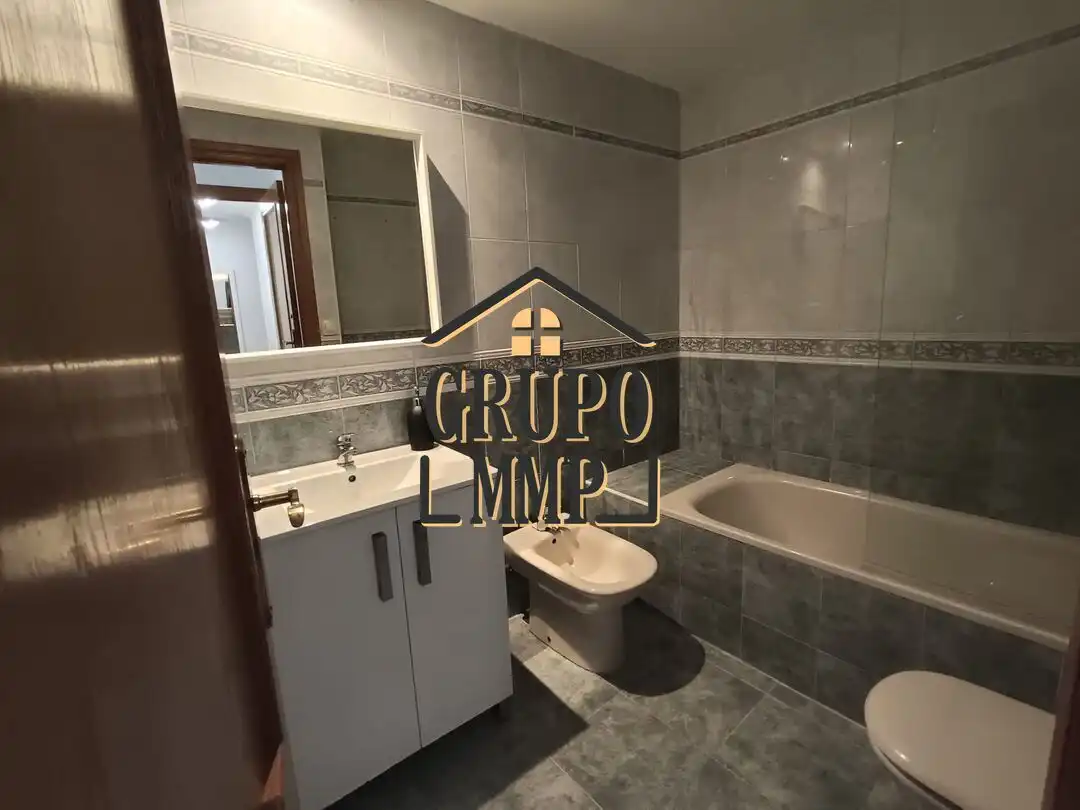 Baño de Piso en venta en Murcia con Amueblado