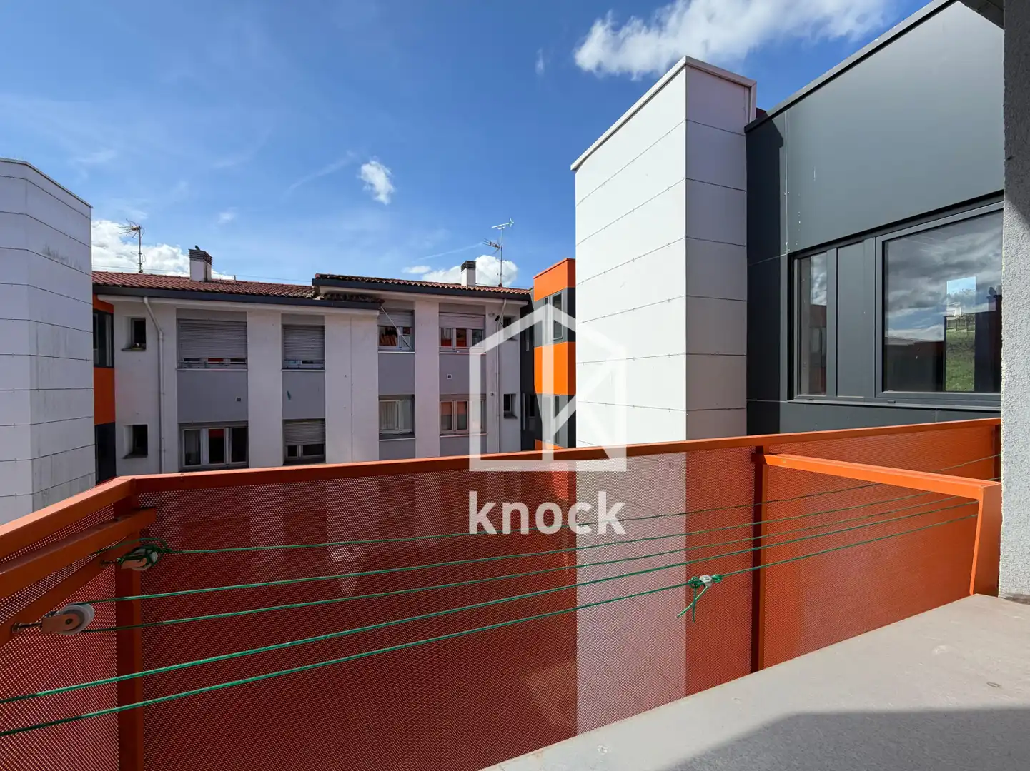 Vista exterior de Piso en venta en Gijón 