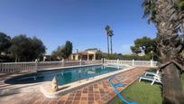 Swimming pool of House or chalet for sale in Elche / Elx  with Air Conditioner, Terrace and Swimming Pool