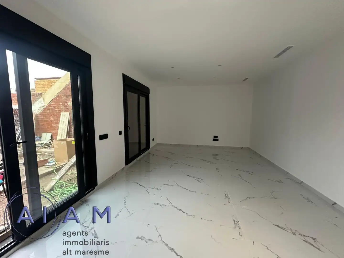 Flat with terrace for sale in Calle del Ponent, imagen 5