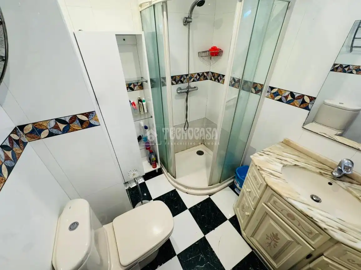Baño de Piso en venta en Madrid con Aire acondicionado y Parquet