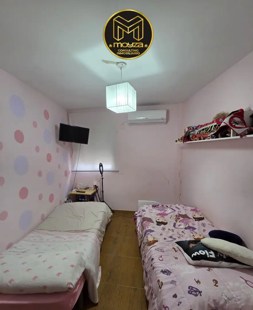 Dormitori de Casa o xalet en venda en Jaén amb Aire condicionat, Calefacció i Terrassa