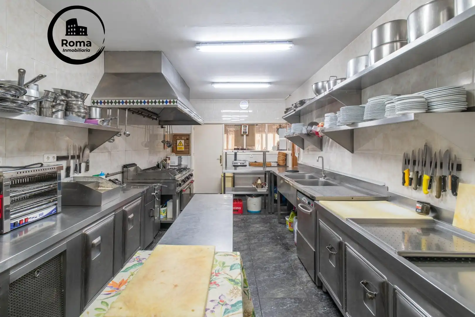 Cuina de Local en venda en Almuñécar amb Moblat