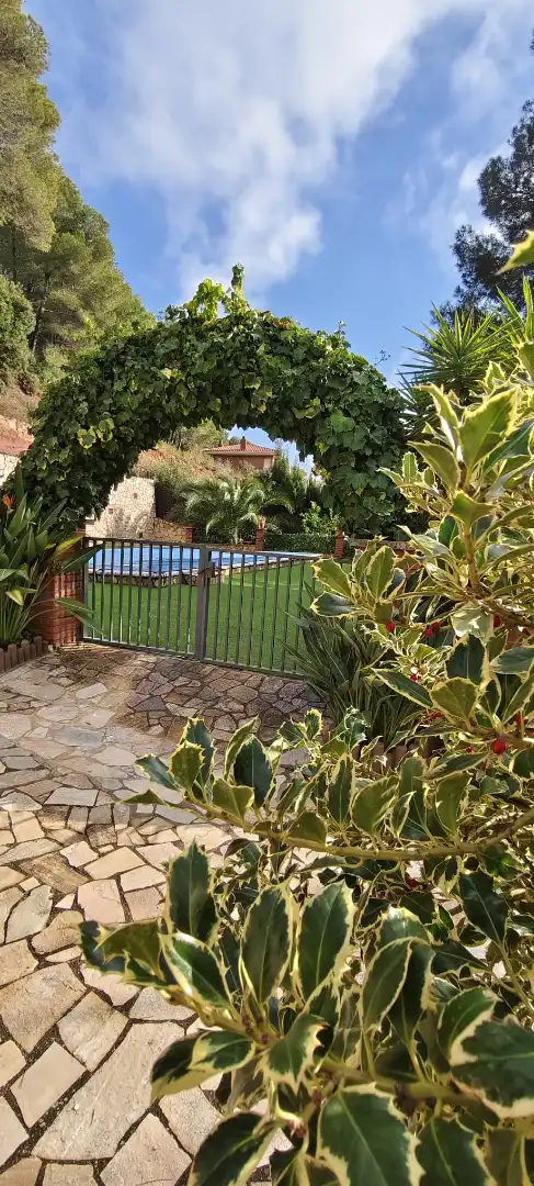 Piscina de Casa o xalet en venda en Cervelló amb Jardí privat, Terrassa i Piscina