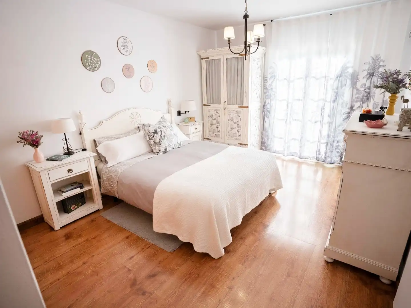 Bedroom of Detached homes for sale in San Cristóbal de la Laguna  with Parquet flooring, Terrace and Furnished