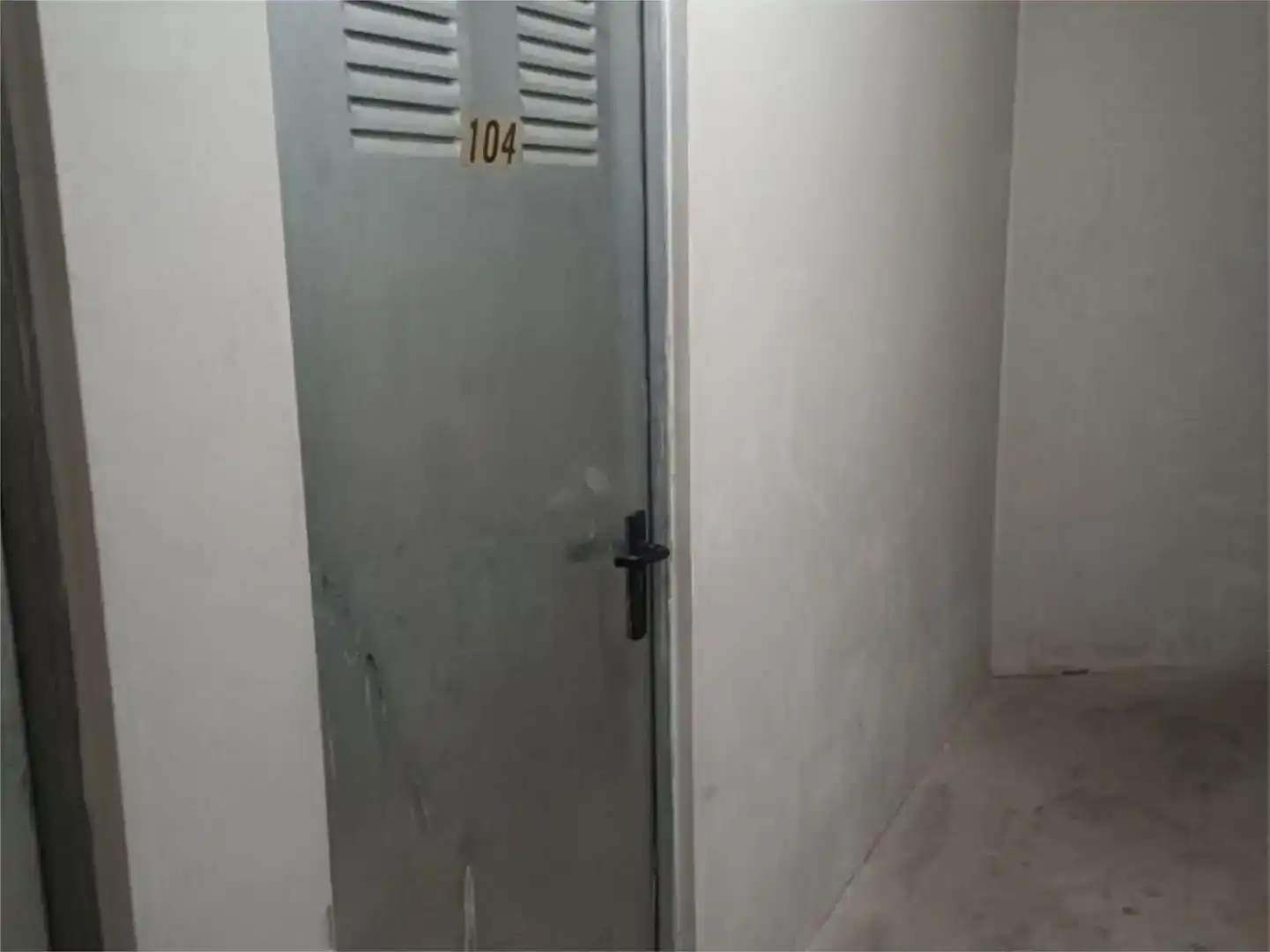 Flat for sale in Petrer  with Air Conditioner, Private garden and Storage room