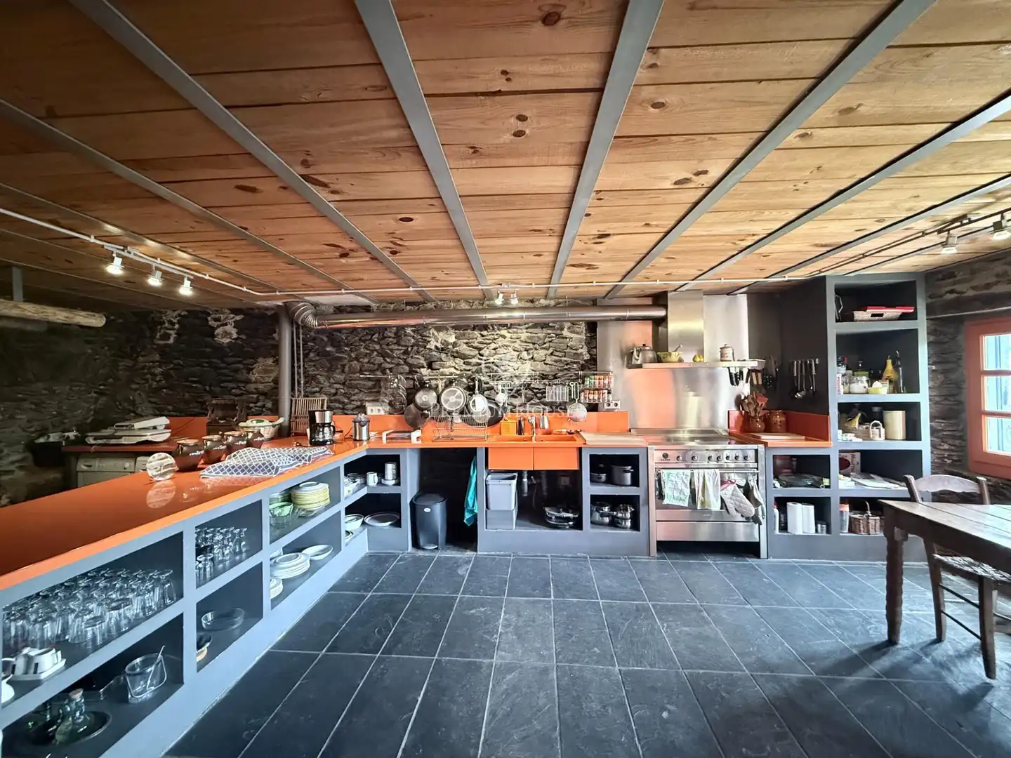 Cuina de Finca rústica en venda en Guils de Cerdanya amb Jardí privat i Traster