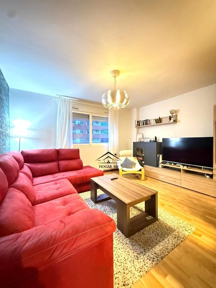 Sala d'estar de Pis en venda en Cáceres Capital amb Aire condicionat, Terrassa i Moblat