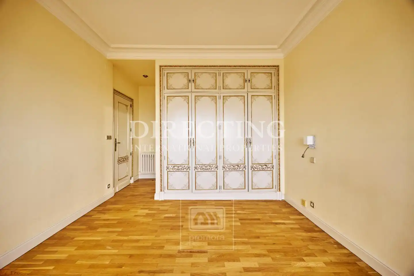 Bedroom of Flat for sale in Madrid  with Air Conditioner, Heating and Parquet flooring