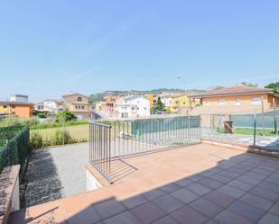 Terrassa de Casa o xalet en venda en Sant Hipòlit de Voltregà amb Calefacció, Jardí privat i Terrassa