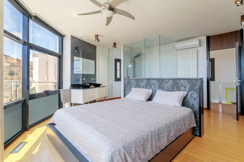 Bedroom of Houses for sale in El Campello  with Air Conditioner, Private garden and Swimming Pool