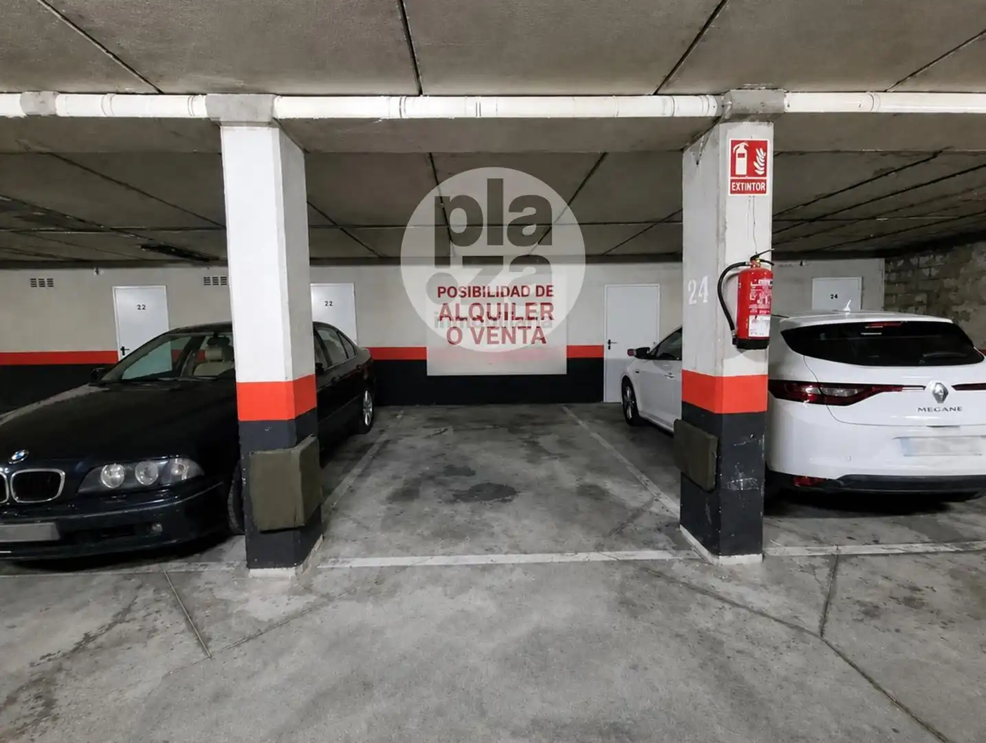 Parking de Piso en venta en Burgos con Calefacción, Terraza y Trastero