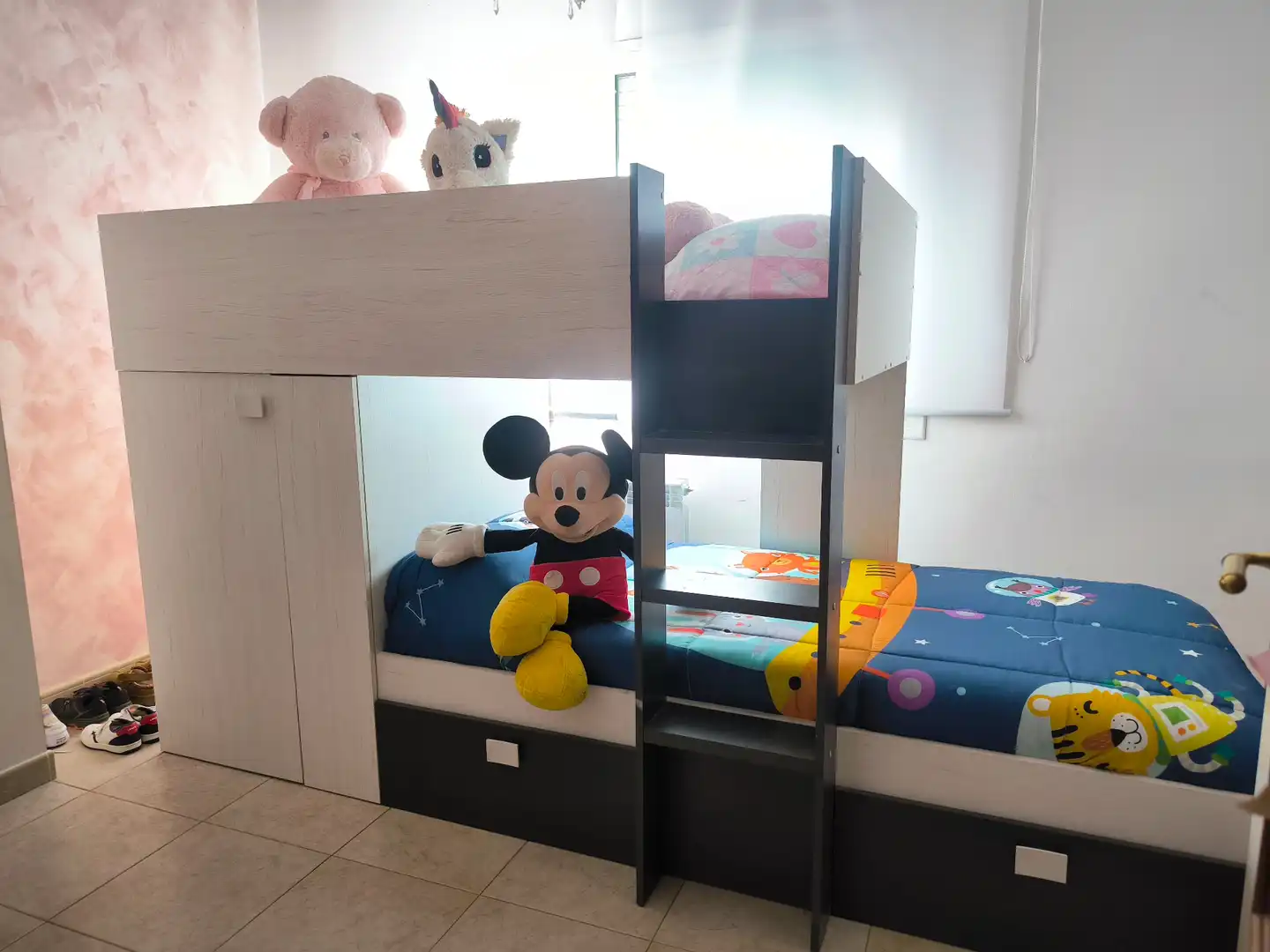 Habitación de Casa adosada en venta en Lliçà d'Amunt con Aire acondicionado, Calefacción y Jardín privado