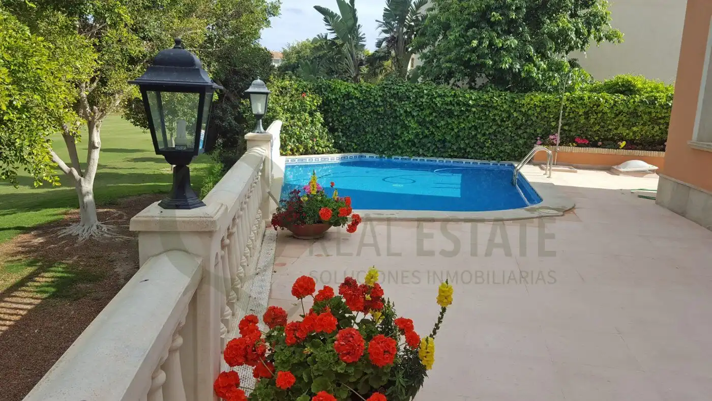 Chalet con terraza en alquiler en Playa de San Juan - El Cabo de las Huertas, imagen 4