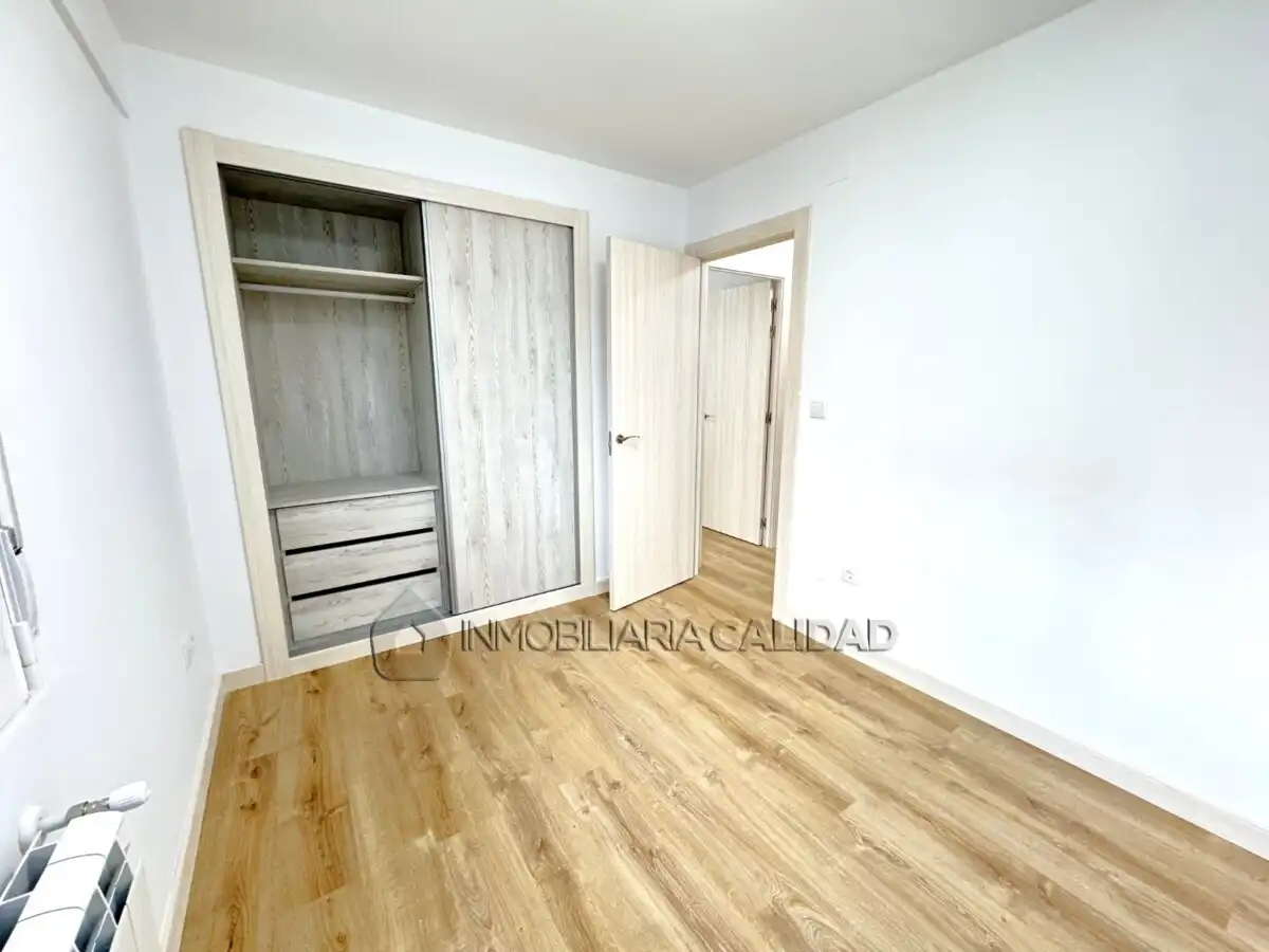 Habitación de Piso en venta en Burgos con Calefacción
