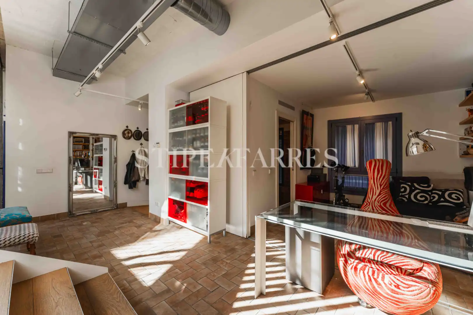 Vista exterior de Casa adosada en venta en Barcelona con Aire acondicionado, Calefacción y Jardín privado