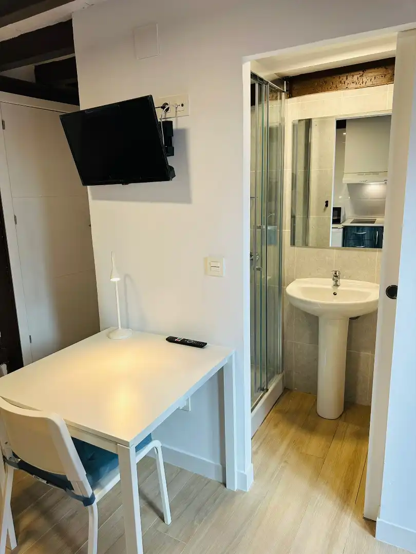 Wohnung zur Miete in Calle Capuchinas, 8, Centro - Sagrario