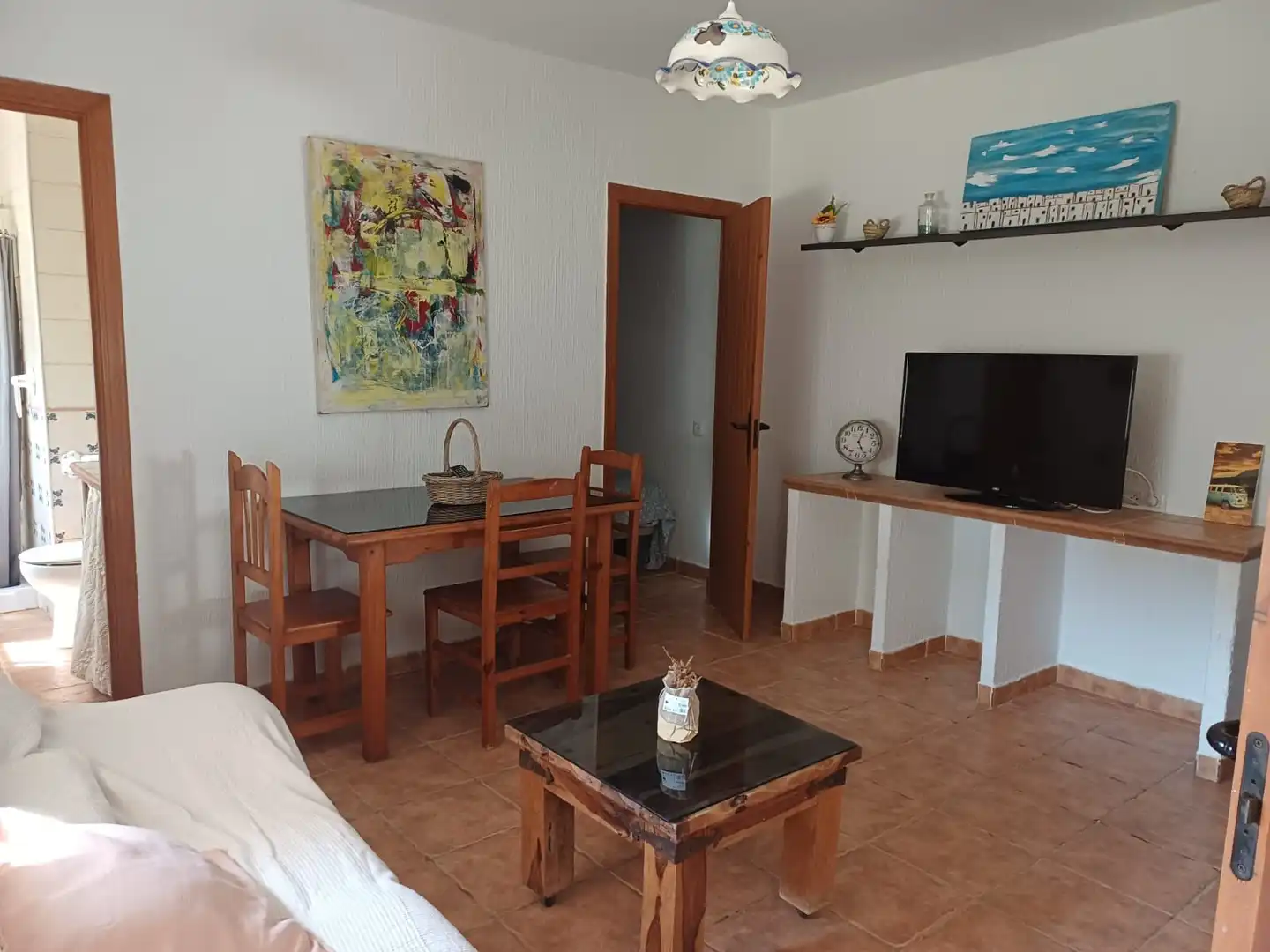 Wohnzimmer von Country house zur Miete in Vejer de la Frontera mit Klimaanlage, Privatgarten und Möbliert