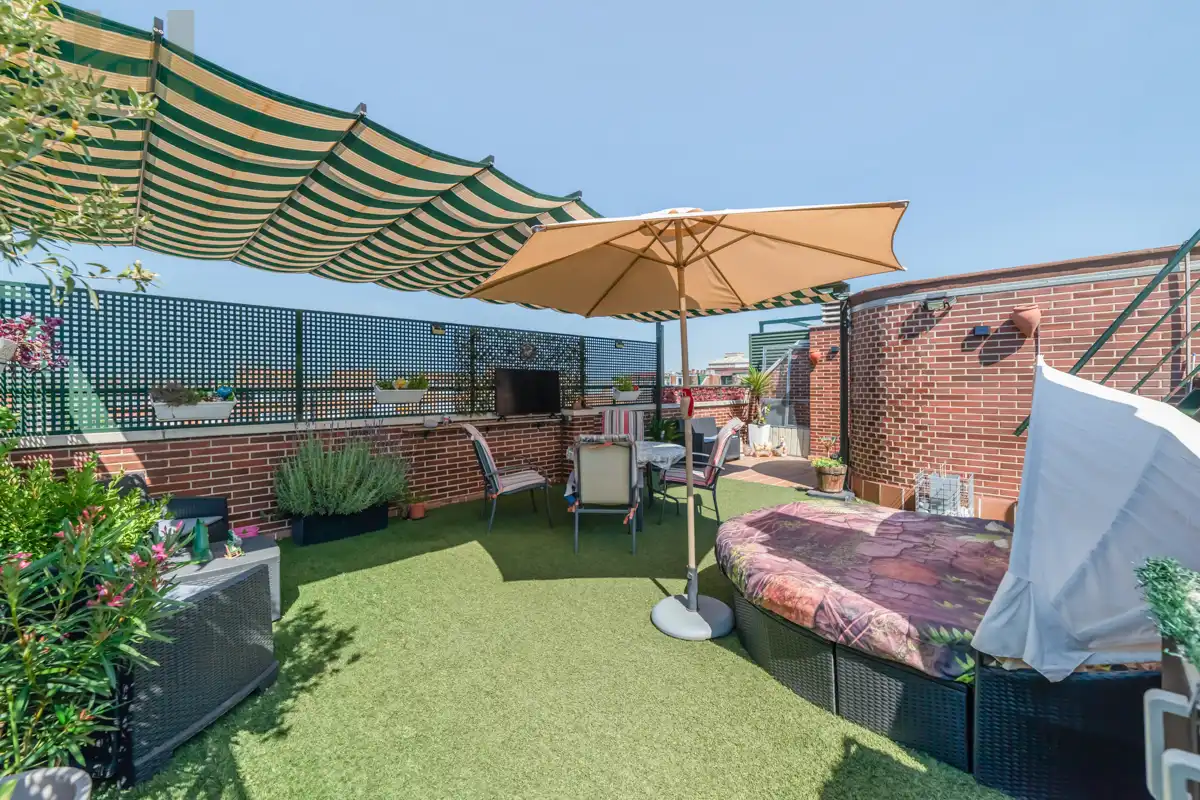 Terraza de Ático en venta en Valdemoro con Aire acondicionado, Calefacción y Terraza