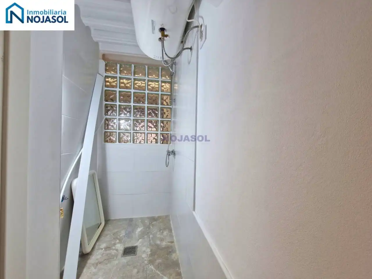 Bany de Casa adosada en venda en Ramales de la Victoria amb Calefacció i Terrassa