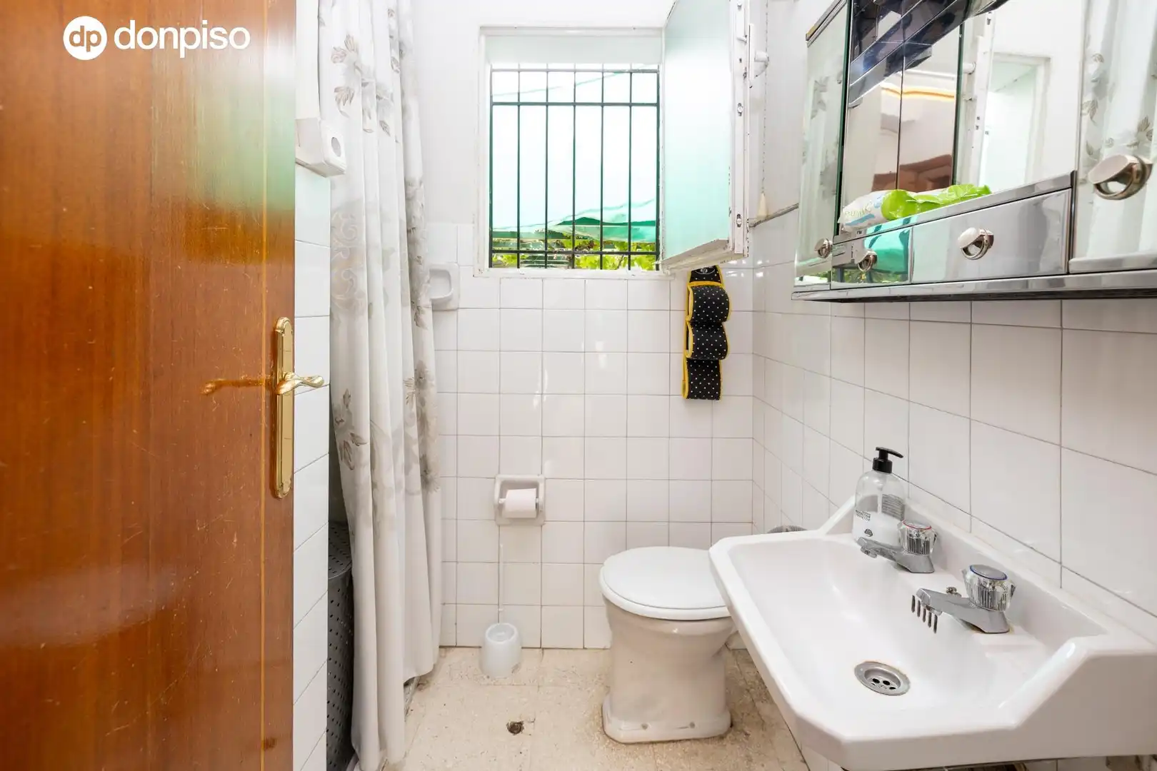 Baño de Casa o chalet en venta en Armilla con Aire acondicionado, Calefacción y Jardín privado