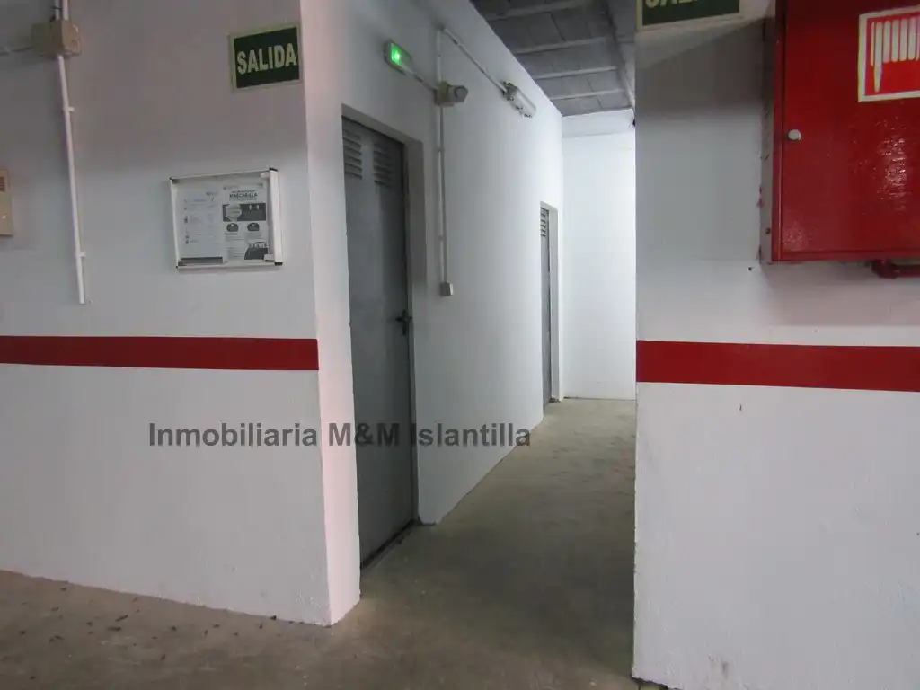 Casa adosada en venta en Islantilla con Terraza, Trastero y Amueblado