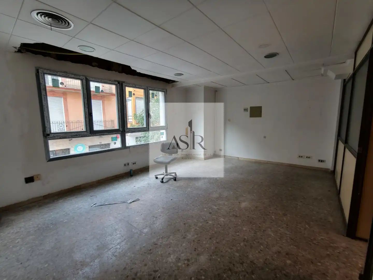 Local comercial de lloguer a Casc Urbà