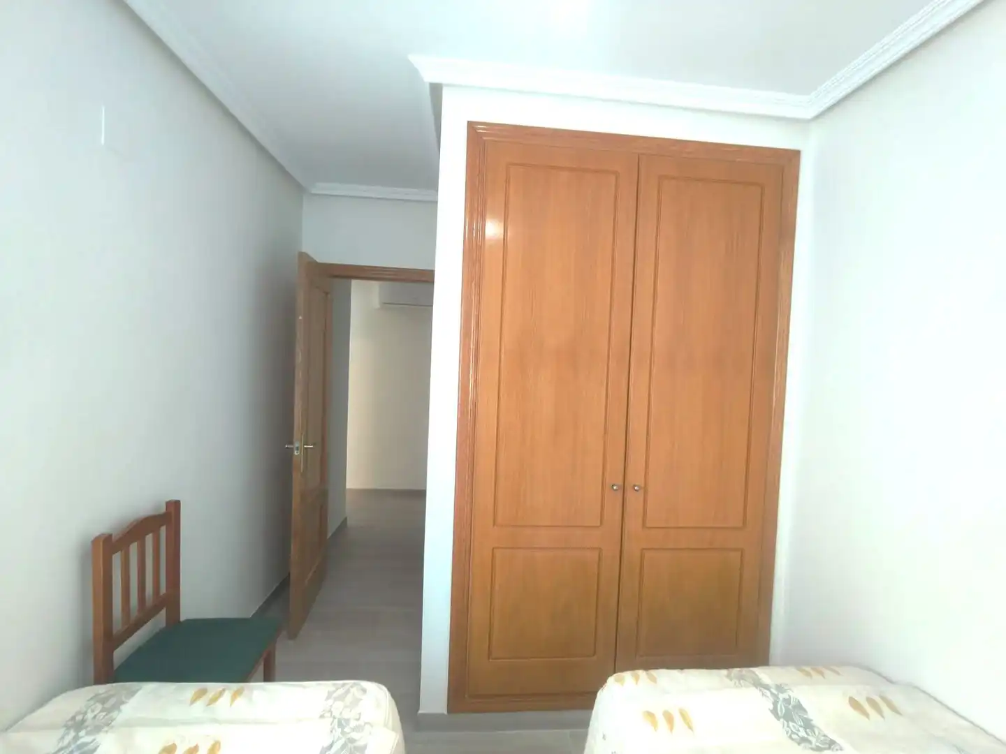 Schlafzimmer von Wohnungen zur Miete in Santa Pola mit Klimaanlage, Heizung und Terrasse