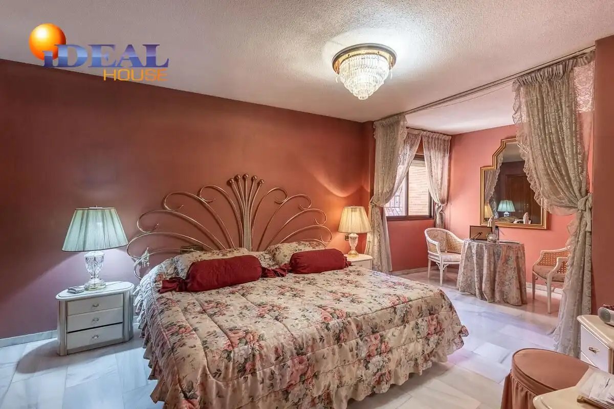 Flat for sale in San Matías - Realejo