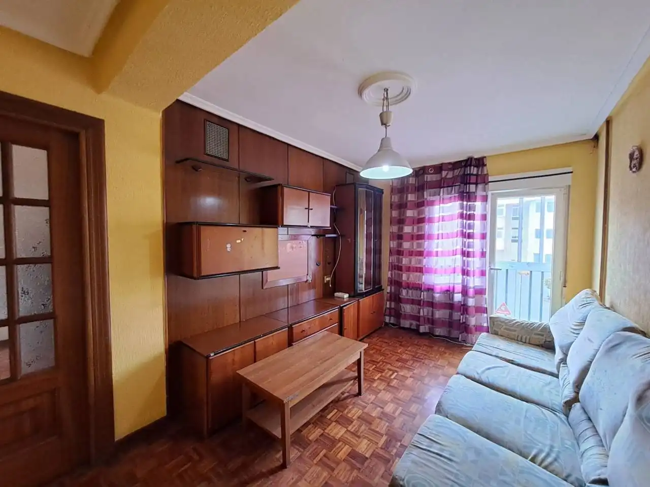 Sala de estar de Piso en venta en Burgos con Calefacción y Terraza