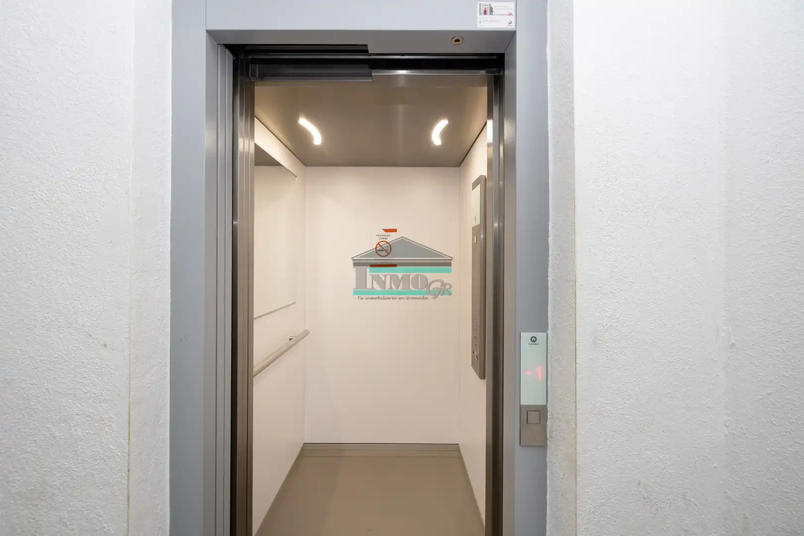 Wohnung zum Verkauf in Armilla mit Heizung, Terrasse und Balkon