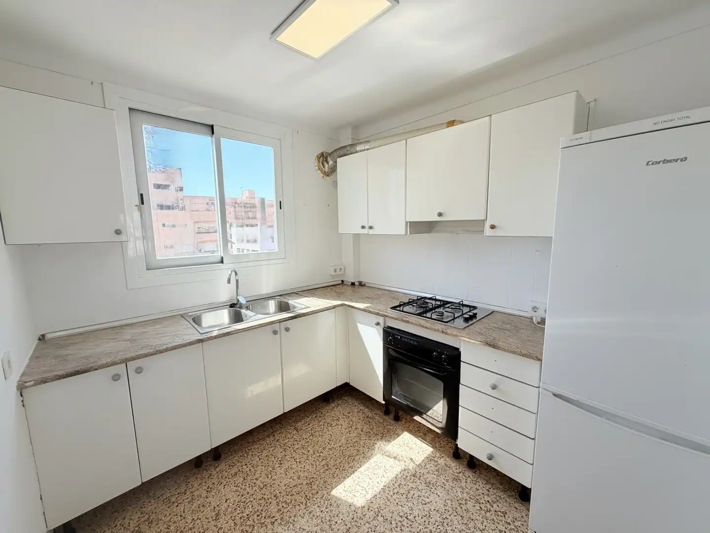 Penthouse with terrace for sale in Carrer de l'Infant Pagà, imagen 12