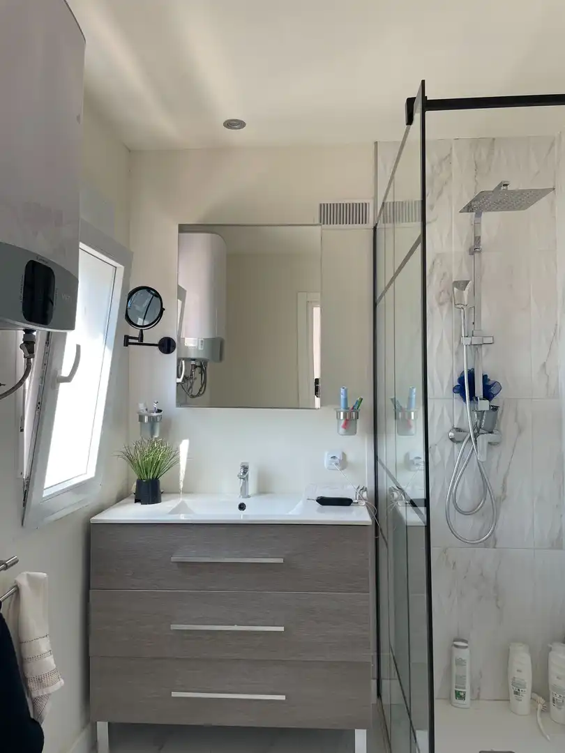 Baño de Casa o chalet en venta en Colmenar de Oreja con Aire acondicionado, Calefacción y Jardín privado