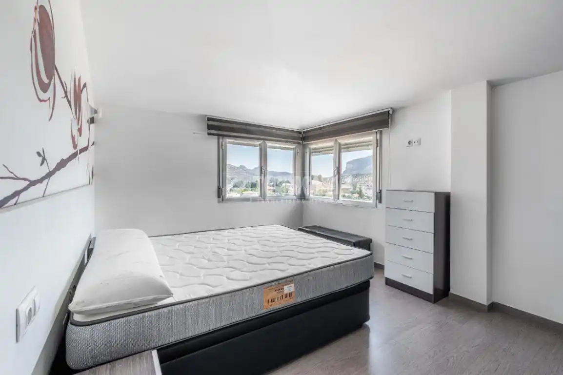 Casa adosada en venta en Los Villares
