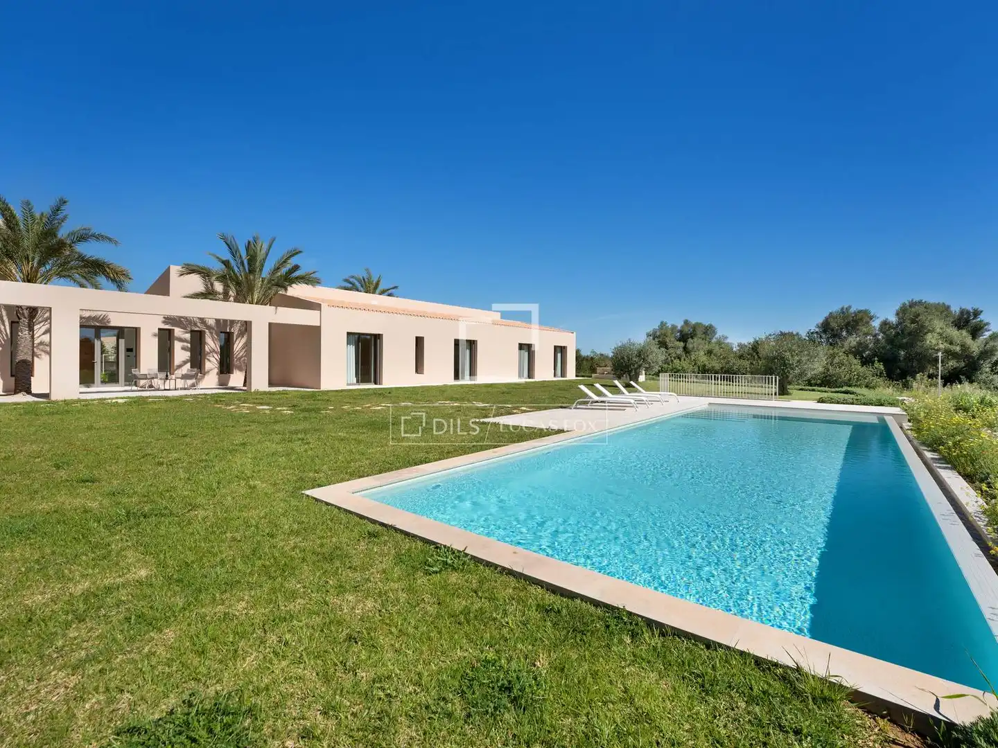 Piscina de Finca rústica en venta en Capdepera con Aire acondicionado, Calefacción y Jardín privado