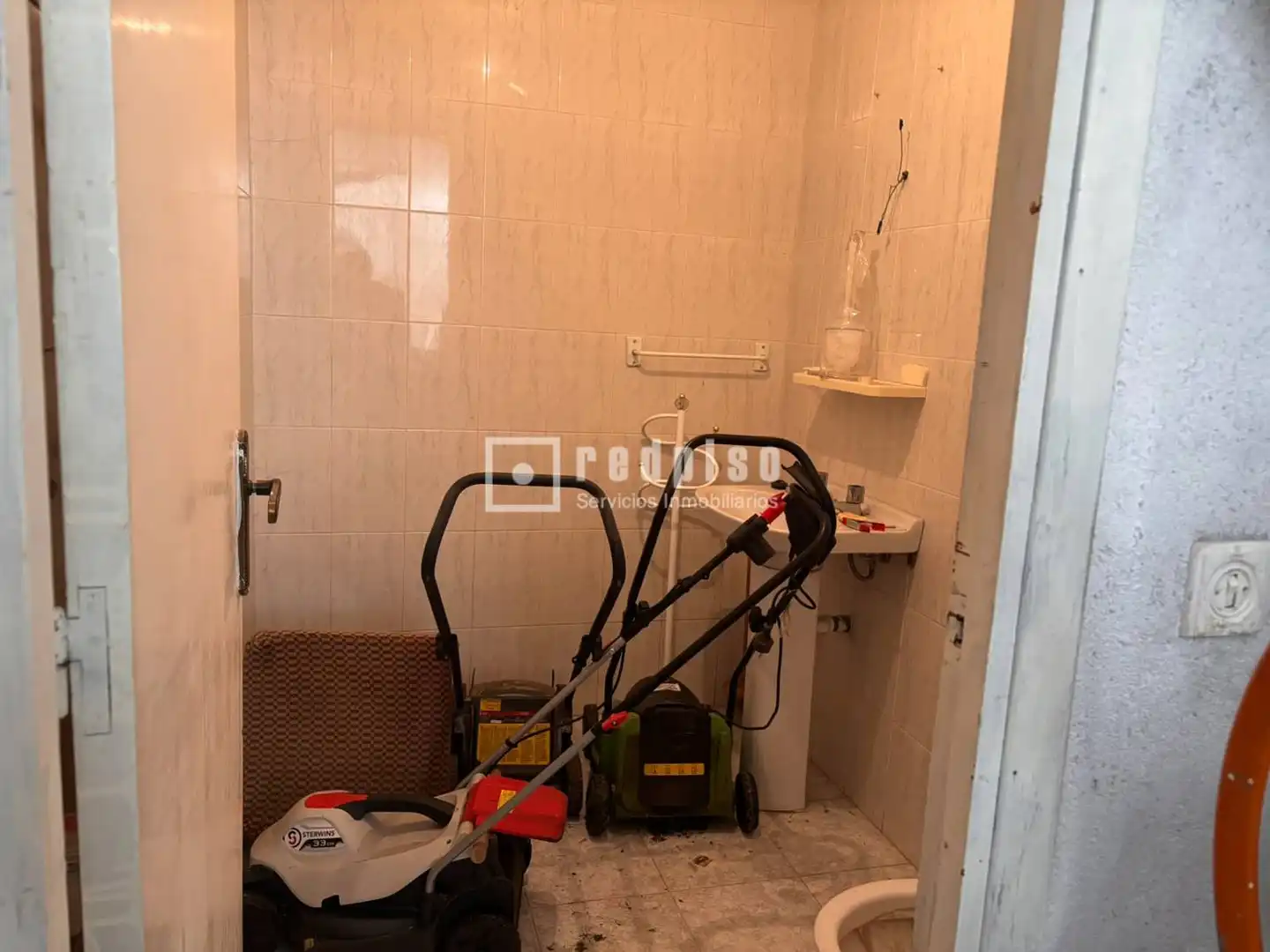 Bathroom of Houses for sale in Casarrubios del Monte  with Heating, Private garden and Terrace