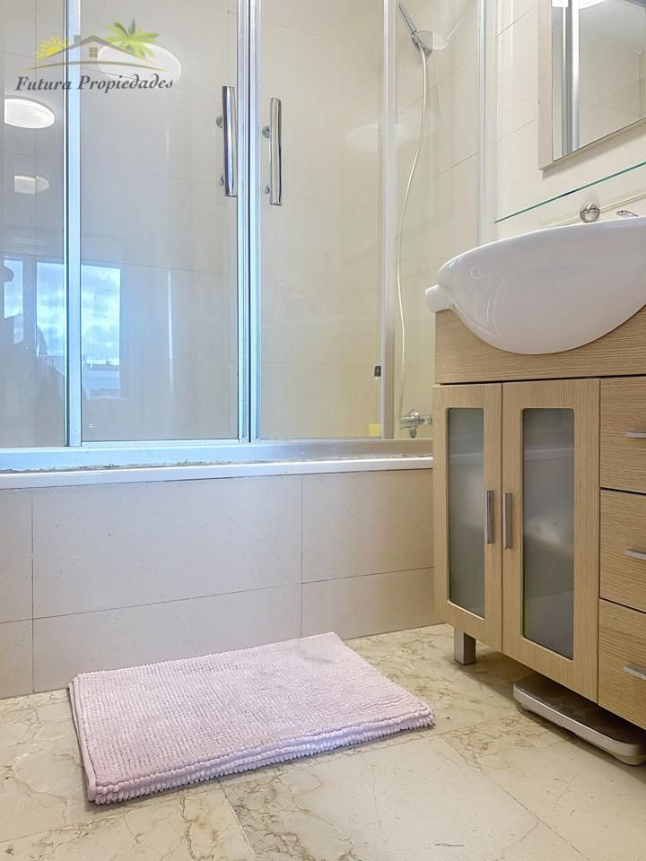 Bathroom of Duplex for sale in San Bartolomé