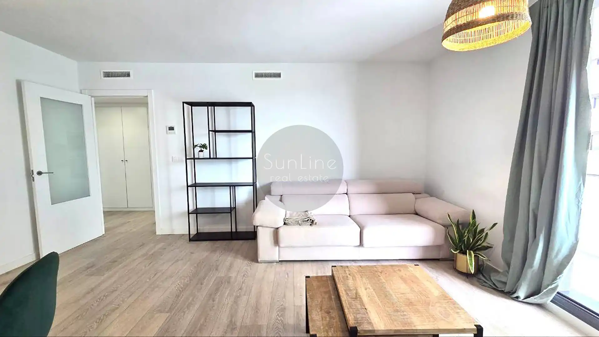 Sala de estar de Piso de alquiler en Valencia con Aire acondicionado, Terraza y Trastero